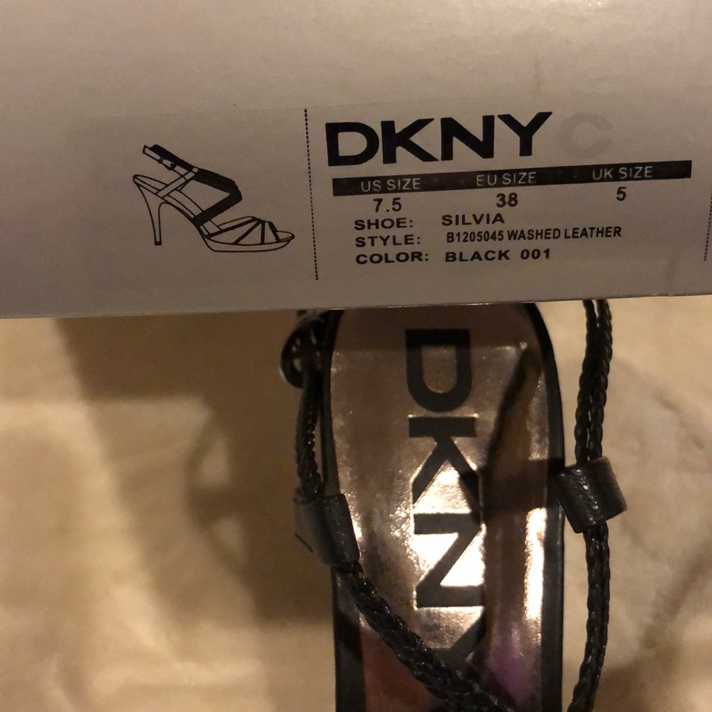 DKNY BLACK HEELS - Picture 8 of 8